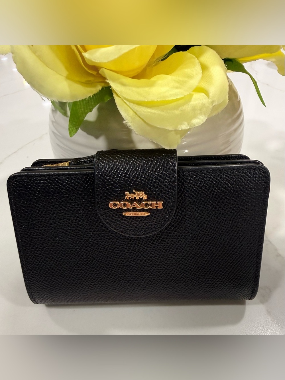 Coach Medium Corner Zip Wallet 6390 – Black